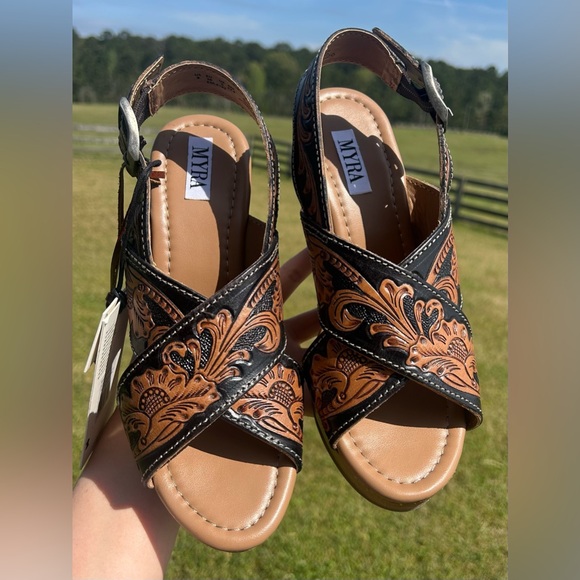 MYRA Hand Tooled Leather Wedge Sandals Size 8 Western Boho Cowgirl Rodeo Concert - Picture 3 of 7